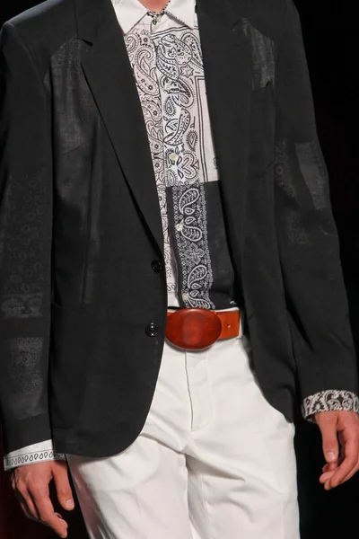 Look 5